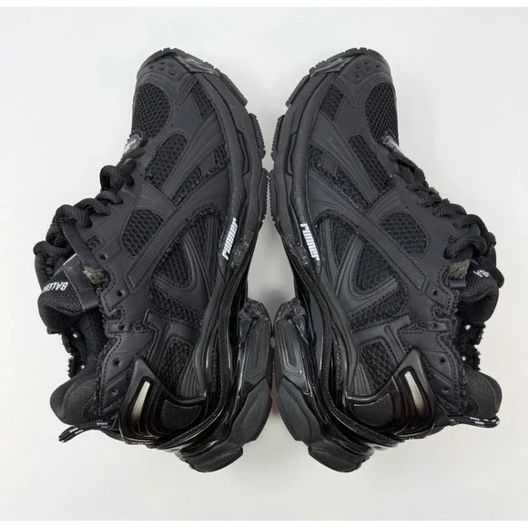 Balenciaga Runner Sneaker Matte Black Size 9 US 42 EU - Picture 3 of 9